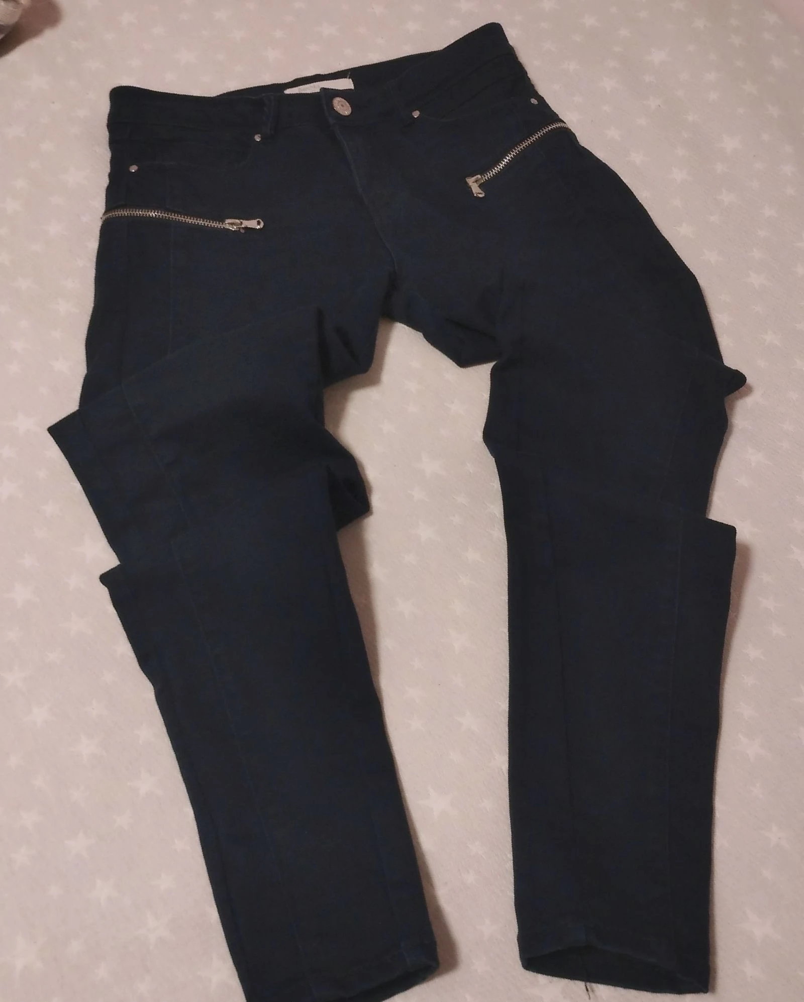 Bershka vaqueros pitillo tobillers con cremalleras